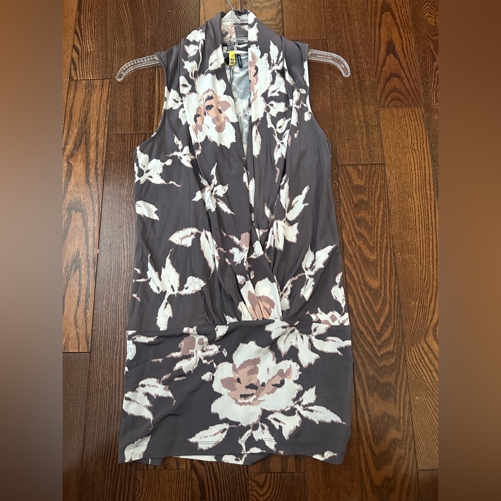 Guess by Marciano Floral Blouse in Gray and Pink